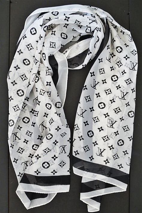 black and white lv scarf|louis vuitton cashmere scarf price.